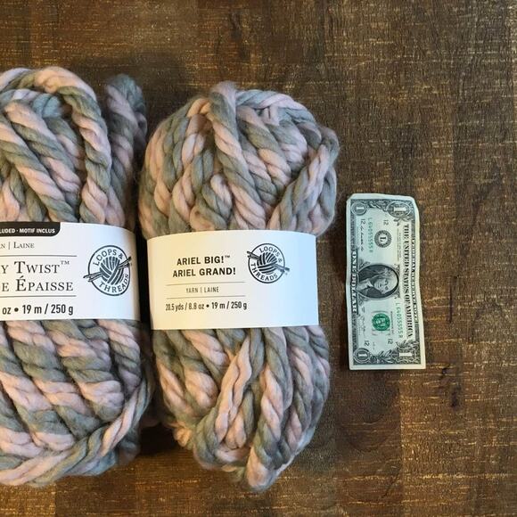 Loops and Threads Yarn Ariel Big Chunky Twist Pink Grey *Lot of 3* Giant Skeins - Picture 2 of 4